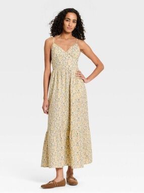 Universal Thread Yellow Floral Maxi Dress w/Pockets size M